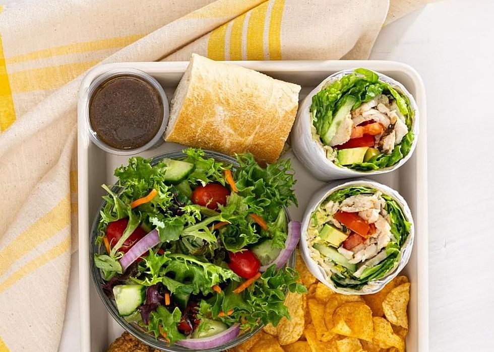 Everything That’s Vegan at Au Bon Pain: Bagels, Wraps & More