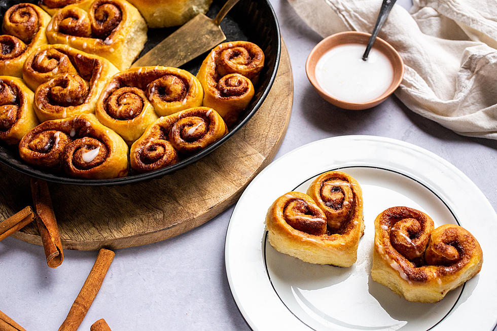 Heart-Shaped Vegan Cinnamon Rolls, the Perfect Valentine’s Day Breakfast