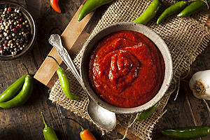 There’s A National Sriracha Shortage. Here’s How to Make Hot Sauce at Home
