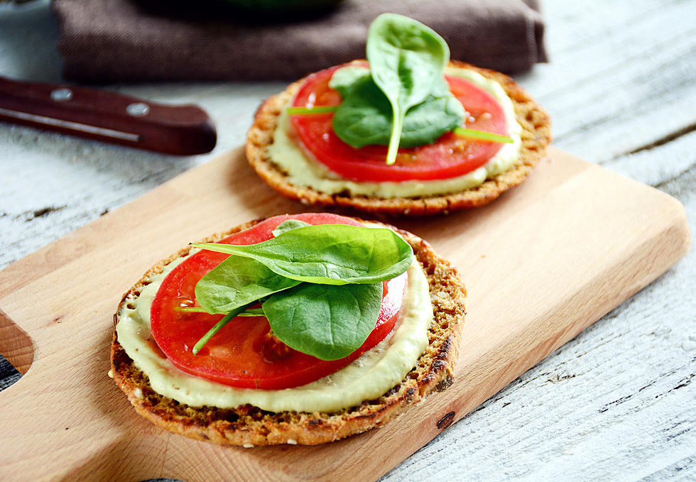 Snack: Crunchy Toast With Fresh Spinach, Avocado, and Tomato