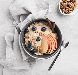 Overnight Oatmeal Drizzled with Agave Nectar